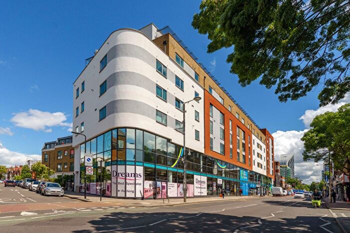 2 Bedroom Flat For Sale In Uxbridge Road, Ealing, W13