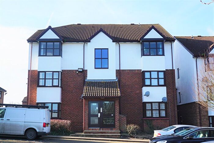 Studio To Rent In Chalice Way, Greenhithe, DA9