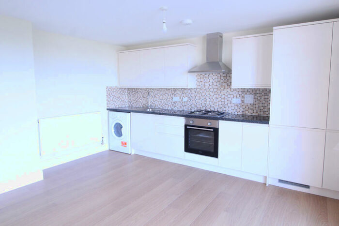 2 Bedroom Flat To Rent In Charter House, High Road, IG1