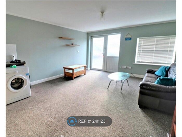 1 Bedroom Flat To Rent In Springfield Court, Doncaster, DN5