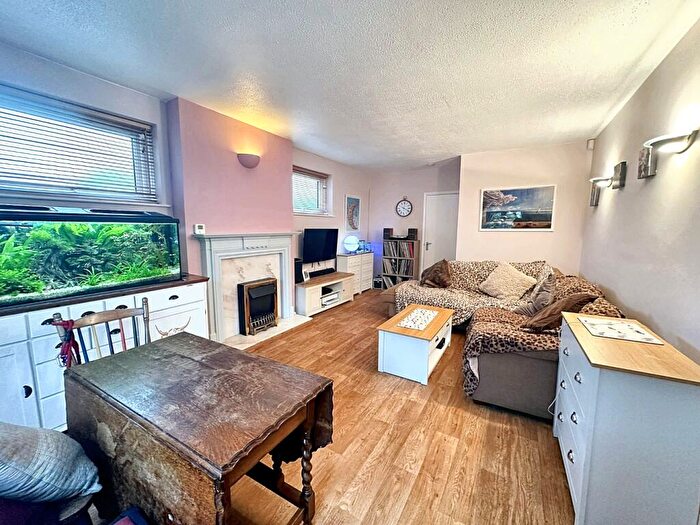 5 Bedroom Detached House For Sale In Queen Street, Weedon, ., NN7