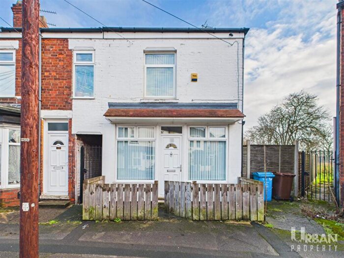 3 Bedroom House To Rent In Berkshire Street, Hull, HU8