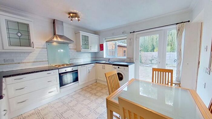 5 Bedroom Semi Detached House To Rent In Old Court Road, Guildford, GU2