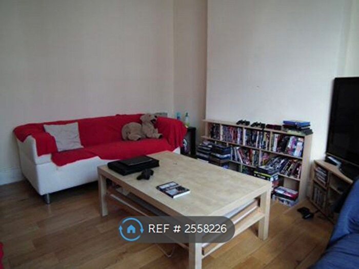 5 Bedroom Terraced House To Rent In Gosberton Road, London, SW12