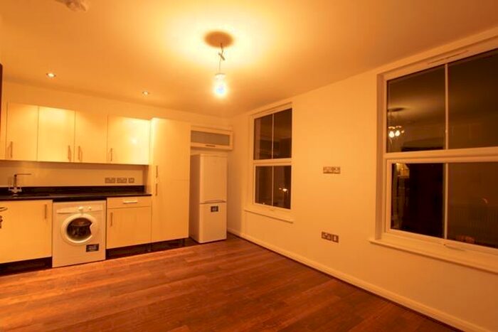 1 Bedroom Flat To Rent In Moray Road, Finsbury Park, N4