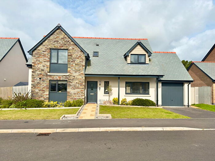 4 Bedroom Detached House For Sale In St Eval, PL27
