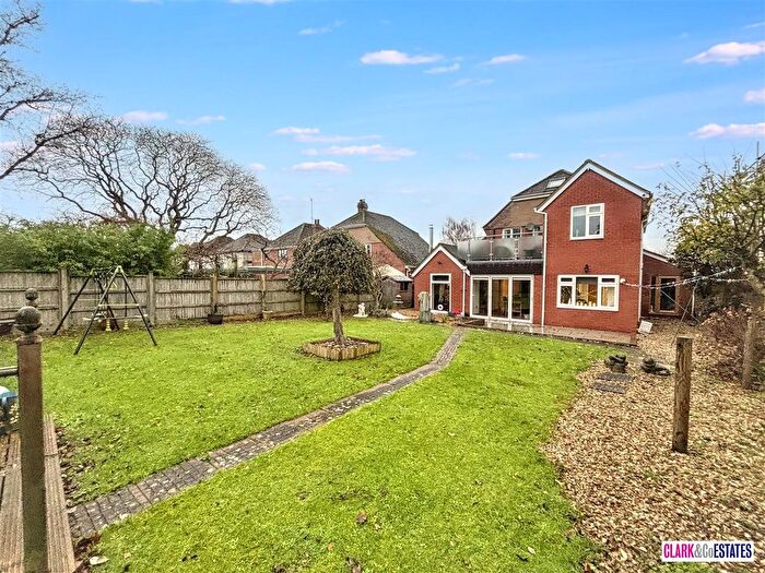 4 Bedroom Detached House To Rent In Hill Barton Road, Exeter, EX1