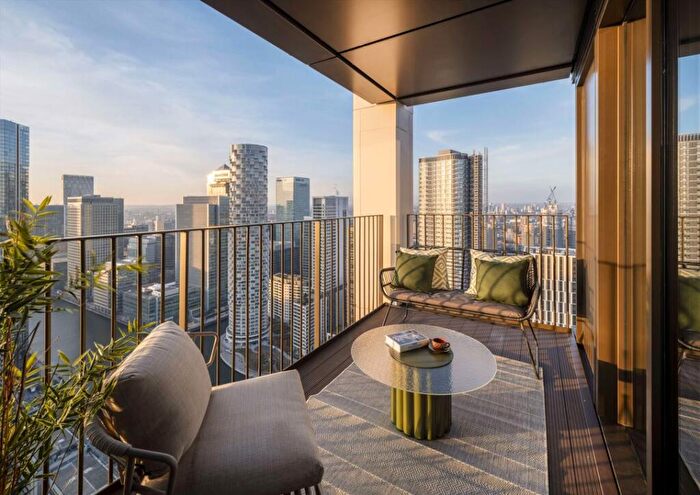 3 Bedroom Flat For Sale In Marsh Wall, One Thames Quay, E14