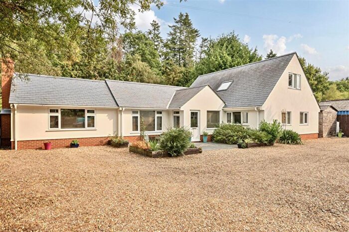 4 Bedroom Detached House For Sale In Three Cross Road, West Moors, Wimborne, BH21