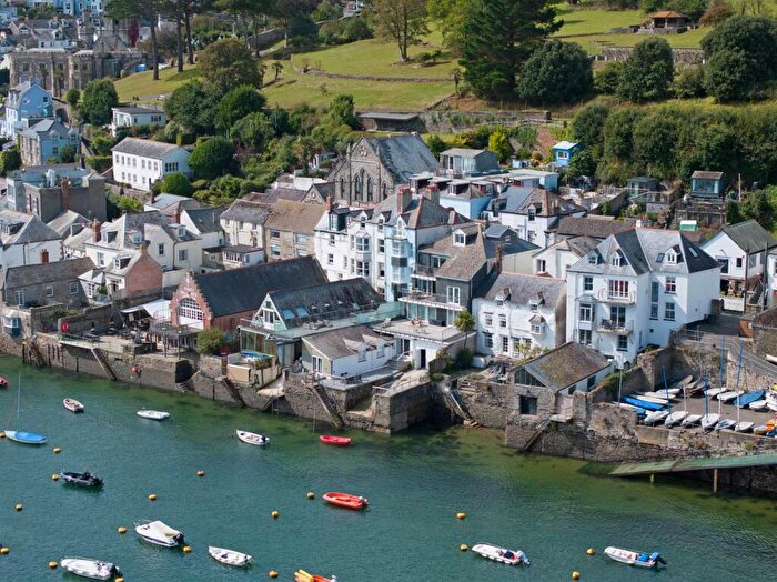 4 Bedroom Terraced House For Sale In North Street, Fowey, PL23