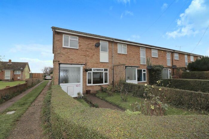 3 Bedroom End Of Terrace House For Sale In Church Road, Pulloxhill, Bedford MK45