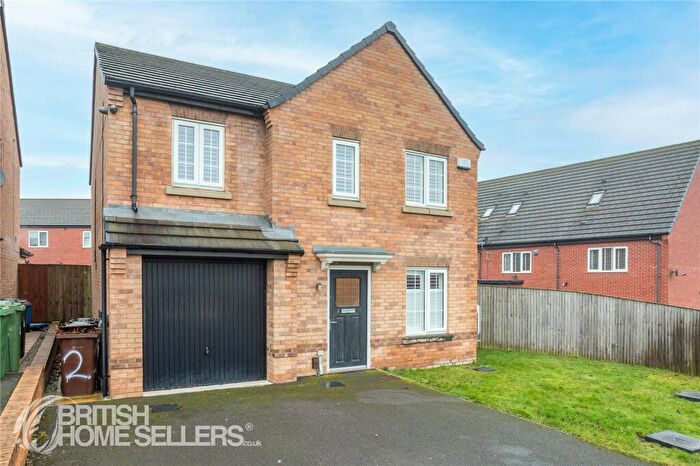 4 Bedroom Detached House For Sale In Beech Way, Whinmoor, Leeds, West Yorkshire, LS14
