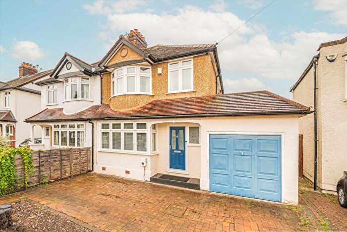 3 Bedroom Semi Detached House For Sale In Greenfield Avenue, Surbiton, KT5
