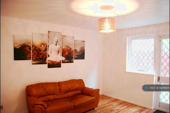 4 Bedroom Terraced House To Rent In Canterbury Place, London, SE17