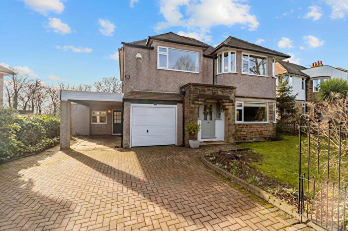 4 Bedroom Detached House For Sale In Gernhill Avenue, Fixby, HD2