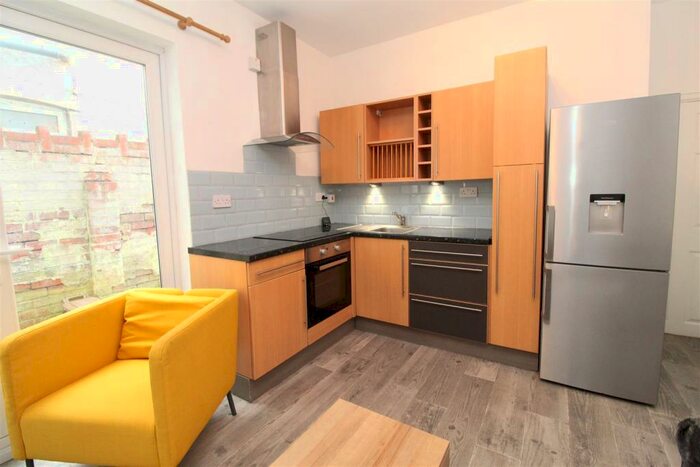 1 Bedroom Flat To Rent In Whitchurch Road, Cardiff, CF14