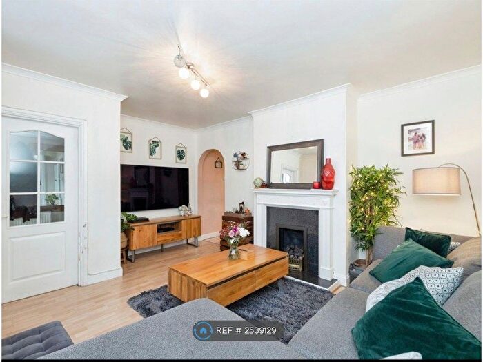 2 Bedroom End Of Terrace House To Rent In Hayling Road, Watford, WD19