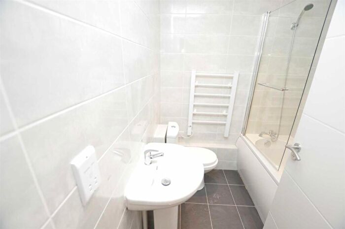 2 Bedroom Apartment To Rent In Rainsford Road, Chelmsford, CM1