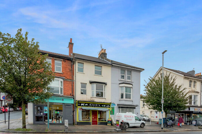 5 Bedroom Apartment To Rent In Lewes Road, Brighton, BN2