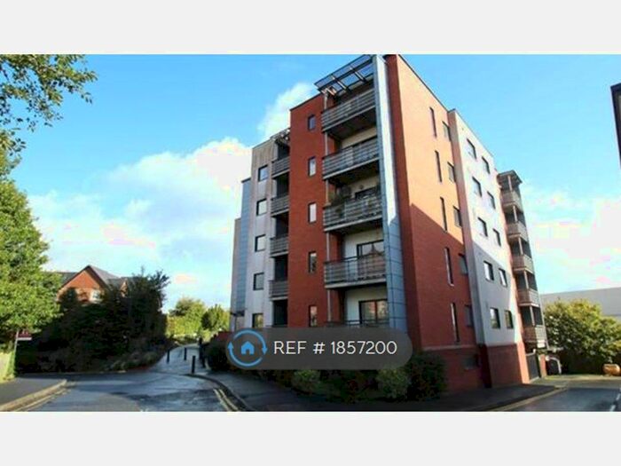 2 Bedroom Flat To Rent In Denmark Street, Altrincham, WA14