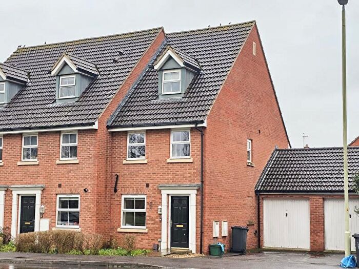 3 Bedroom Town House To Rent In Goose Bay Drive, Kingsway, GL2