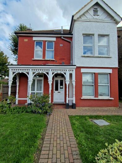 1 Bedroom Flat To Rent In St James Road, Sutton, SM1