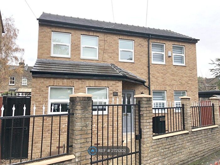 4 Bedroom Detached House To Rent In Shernhall Street, London, E17