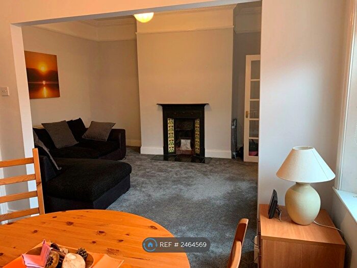 3 Bedroom Flat To Rent In Sandringham Road, Gosforth, Newcastle Upon Tyne, NE3