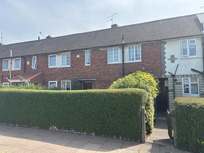 3 Bedroom Town House For Sale In Coates Avenue, New Parks, Leicester, LE3