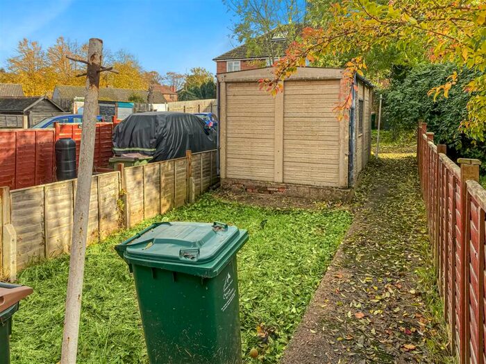 2 Bedroom Maisonette To Rent In Sunnybank Avenue, Coventry, CV3