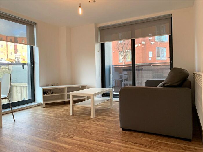 2 Bedroom Flat To Rent In Aire, Cross Green Lane, LS9