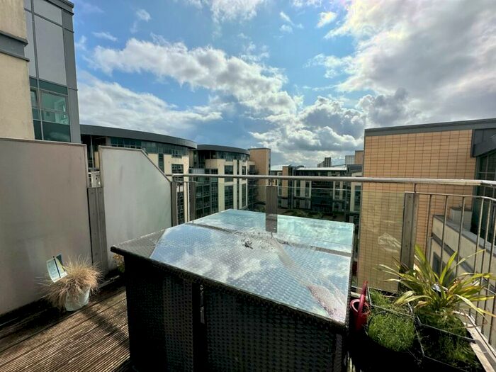 2 Bedroom Flat To Rent In At Western Harbour Breakwater, Edinburgh, EH6