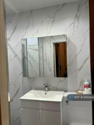 3 Bedroom Flat To Rent In West Princes Street, Glasgow, G4