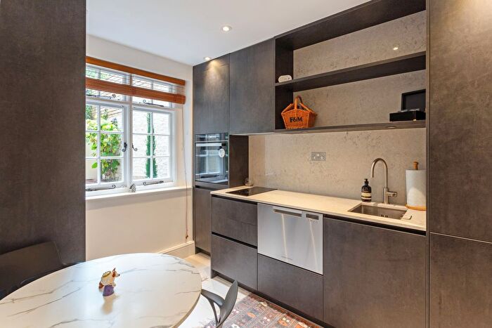 1 Bedroom Flat To Rent In Elizabeth Street, London, SW1W