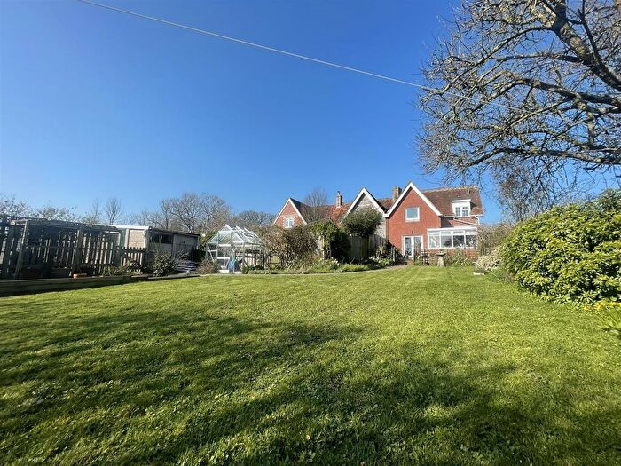 3 Bedroom Cottage For Sale In Manston, Sturminster Newton, DT10