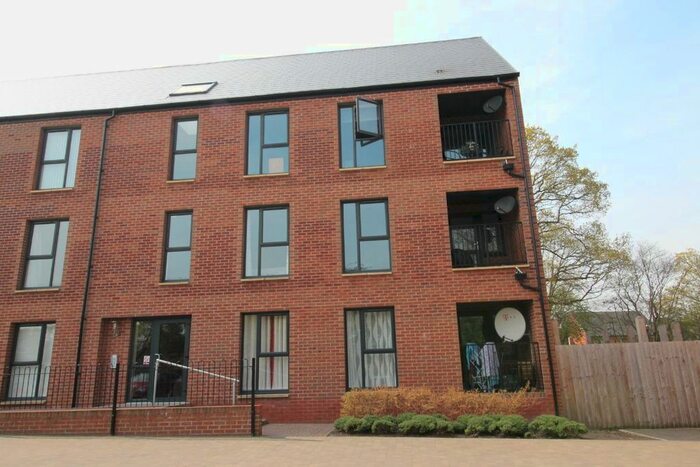 2 Bedroom Flat To Rent In Ketley Park Road, Ketley, Telford, TF1