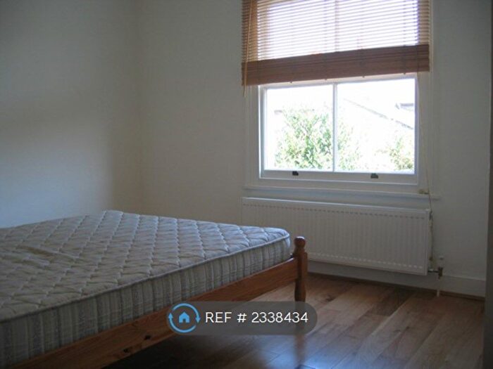 1 Bedroom Flat To Rent In Foxbourne Road, London, SW17