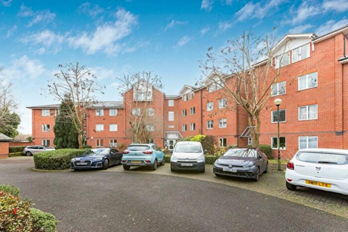 2 Bedroom Flat To Rent In Mill Street, Osney, Oxford, OX2