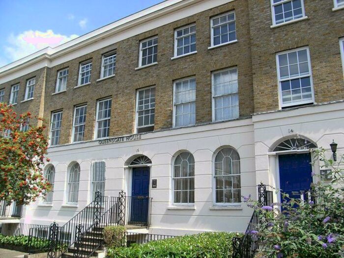 1 Bedroom Apartment To Rent In Queensgate House, Maidenhead, SL6