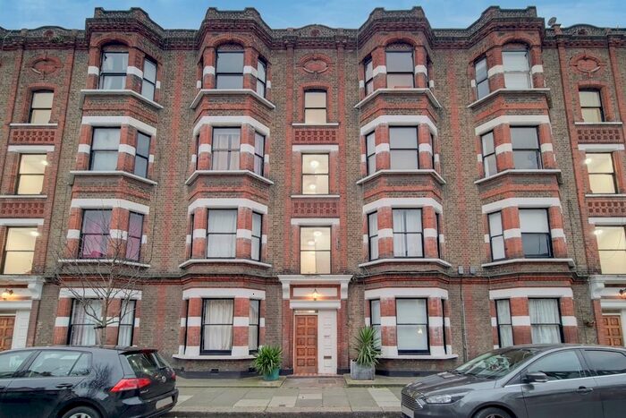 2 Bedroom Flat To Rent In Kingwood Road, London, SW6