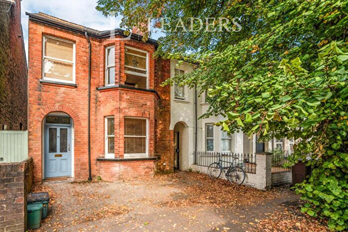 1 Bedroom Apartment To Rent In Granville Road, AL1