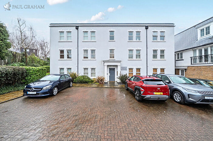 2 Bedroom Flat For Sale In Millpond Place, Carshalton, SM5