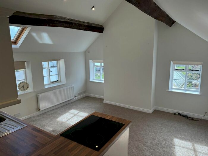 1 Bedroom Flat To Rent In The Flat, Lantern House, High Street, Kibworth Beauchamp, Leicester, LE8
