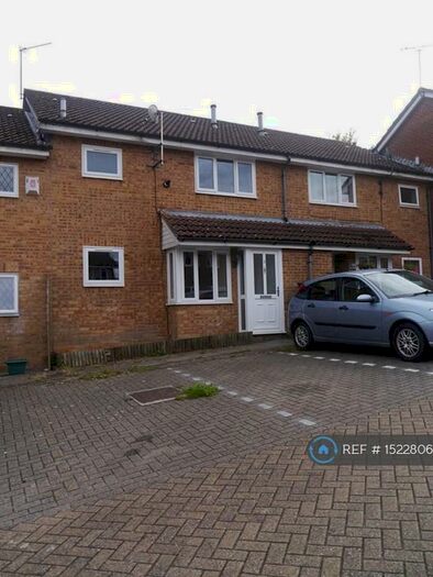 1 Bedroom Terraced House To Rent In Chantry Mews, Basingstoke, RG22