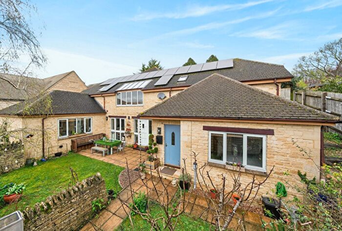 4 Bedroom Detached House For Sale In Moorland Close, Witney, Oxfordshire, OX28
