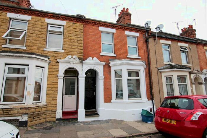 4 Bedroom Property To Rent In Whitworth Road, Abington, Northampton, NN1