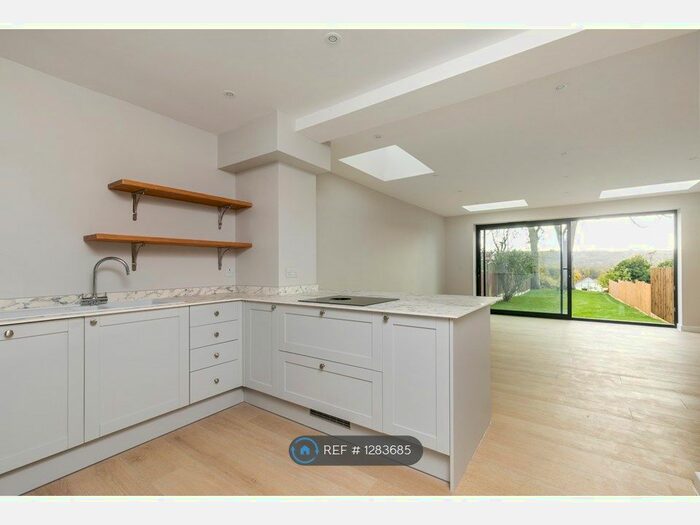 3 Bedroom Terraced House To Rent In Gordon Avenue, Winchester, SO23