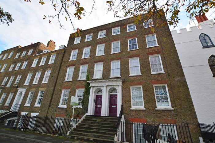 1 Bedroom Flat To Rent In Hawley Square, Margate, CT9