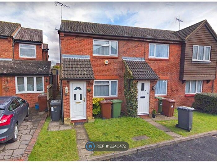 2 Bedroom Terraced House To Rent In Pinewood Close, Borehamwood, WD6