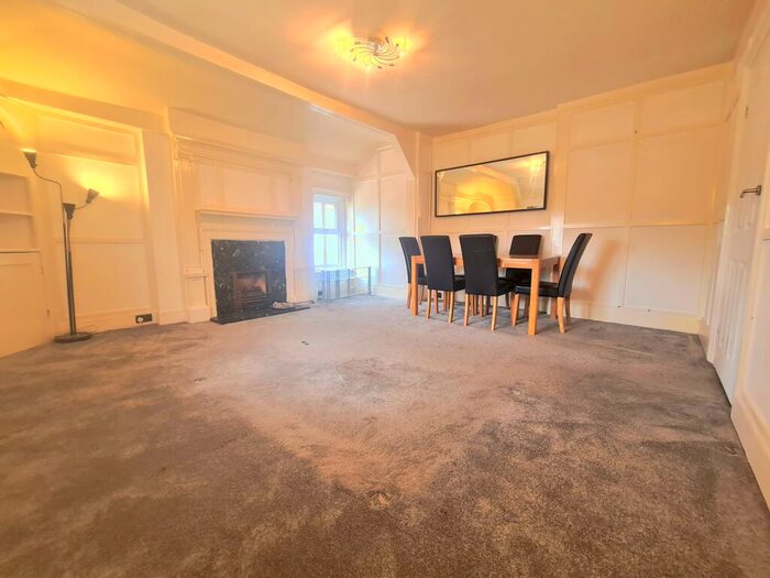 2 Bedroom Flat To Rent In Ardenhurst, Southborough Road, BR1